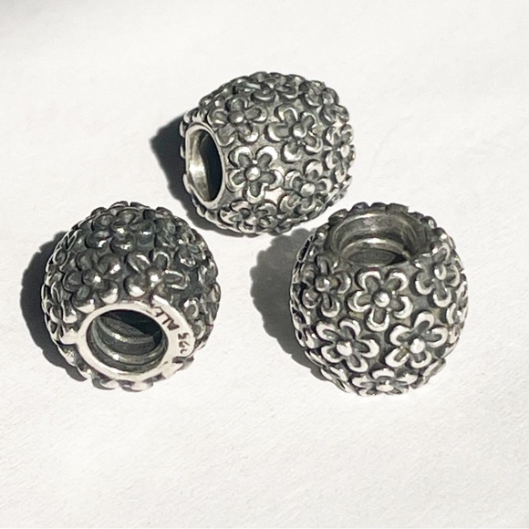 PANDORA Rare Perfect Posies Charm Floral 
Retired Flower Bead - 790566 - Picture 6 of 8